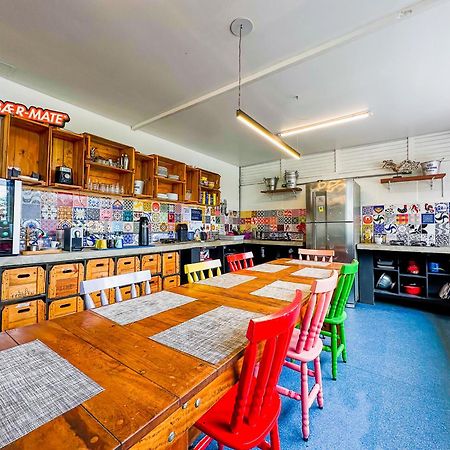 Laika Hostel กัมบูรี ภายนอก รูปภาพ