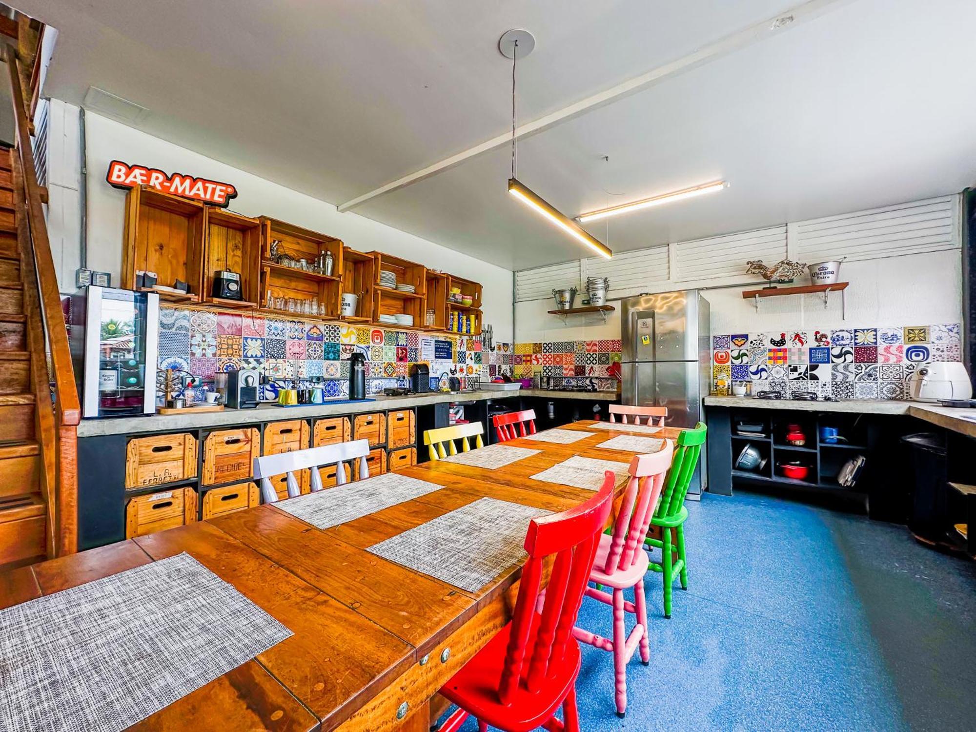 Laika Hostel กัมบูรี ภายนอก รูปภาพ