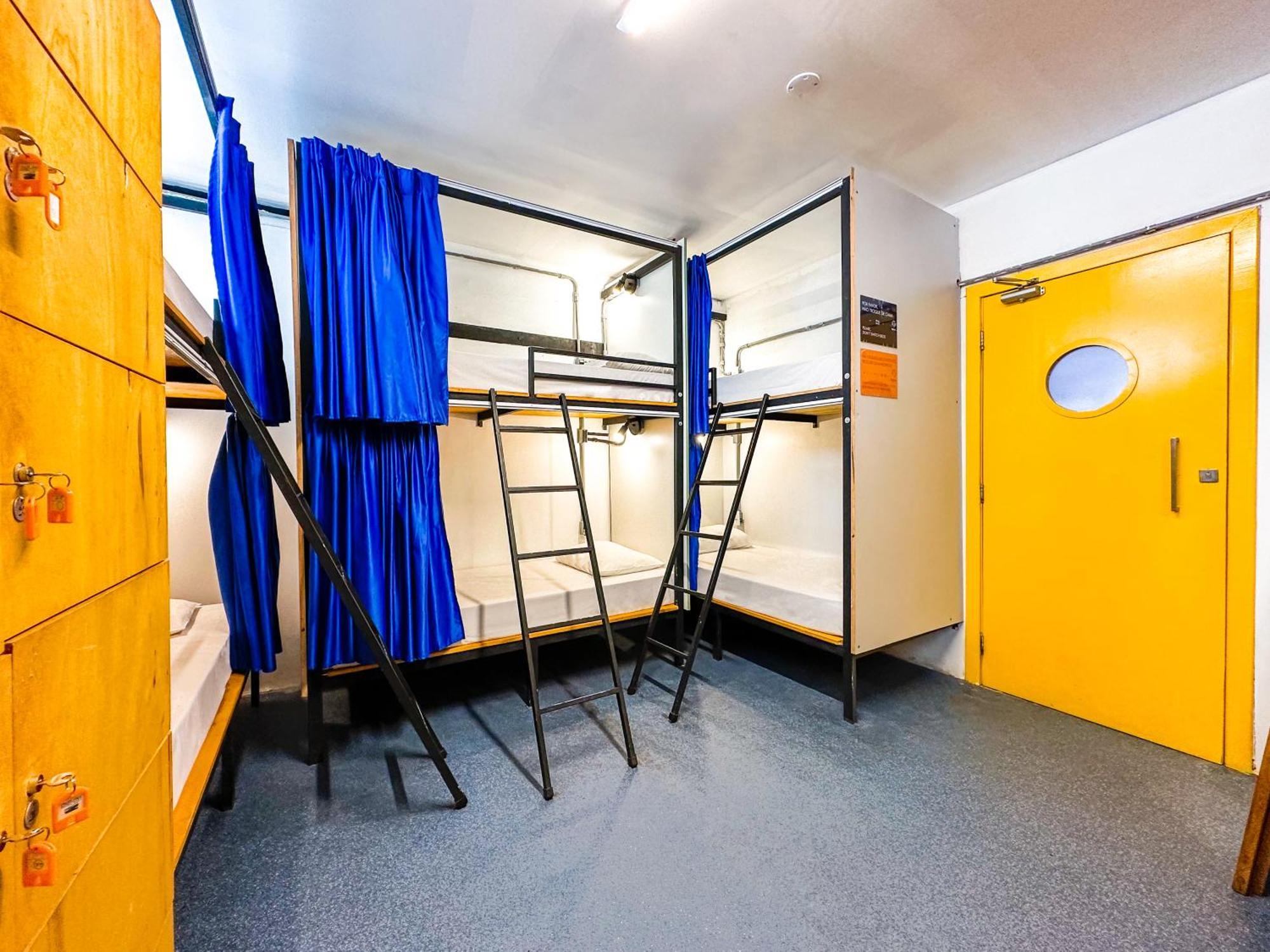 Laika Hostel กัมบูรี ภายนอก รูปภาพ